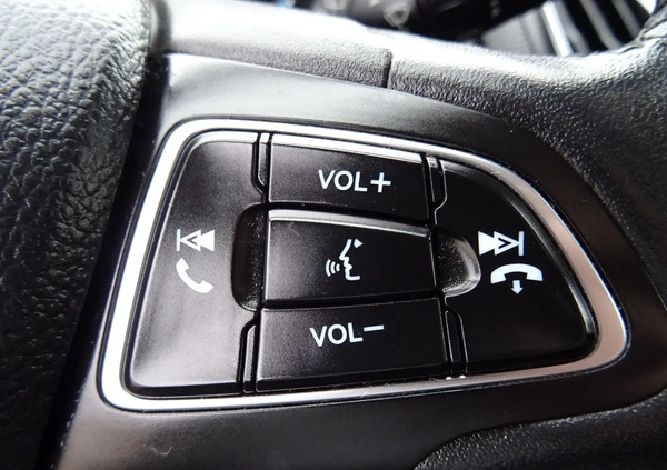 Ford Focus cena 45900 przebieg: 120000, rok produkcji 2015 z Słupsk małe 596